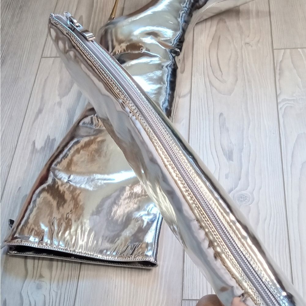 (T-RBB120) Only Maker Women's Mid Calf Boots, Knee High Boots, Silver Sz 10 - Picture 3 of 9